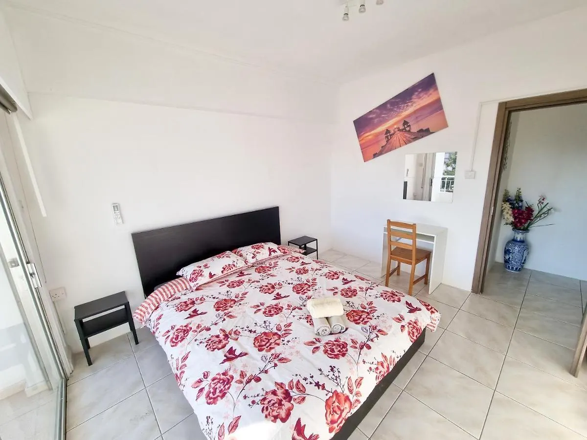 City View Rooms لارنكا 0*,  قبرص